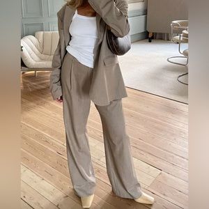 DJERF AVENUE Favorite Pants - Oat X Small